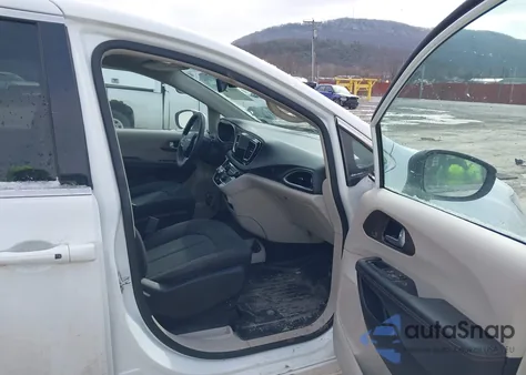 2017 Chrysler Pacifica Touring from USA, damaged, VIN 2C4RC1DG4HR592418